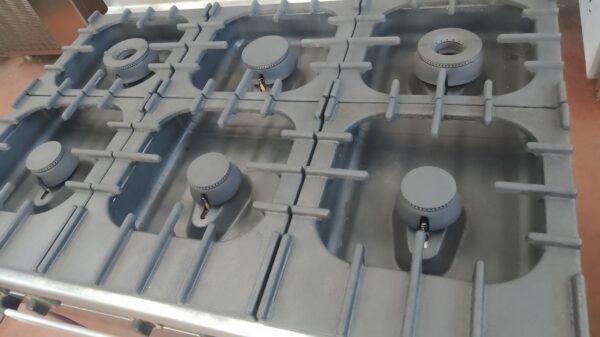 CUCINA GAS 6 FUOCHI CON FORNO e SCALDAVIVANDE - immagine 3